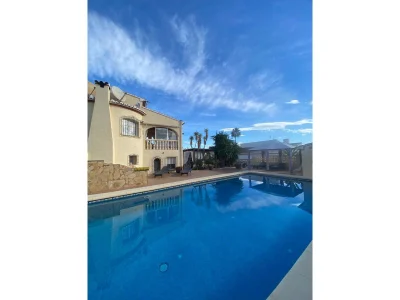 Villa in Les Fonts – foto 1