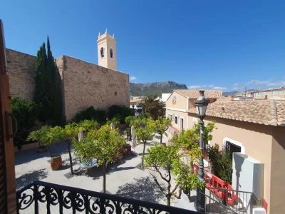 Village house in Zona Pueblo – photo 1