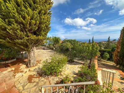 Villa in Cumbre del Sol – photo 2