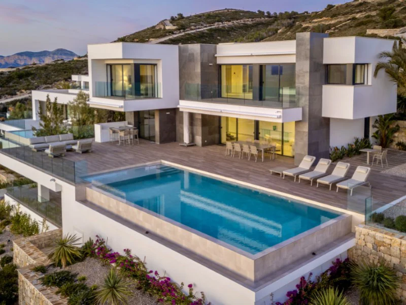 Villa in Cumbre del Sol – photo 3