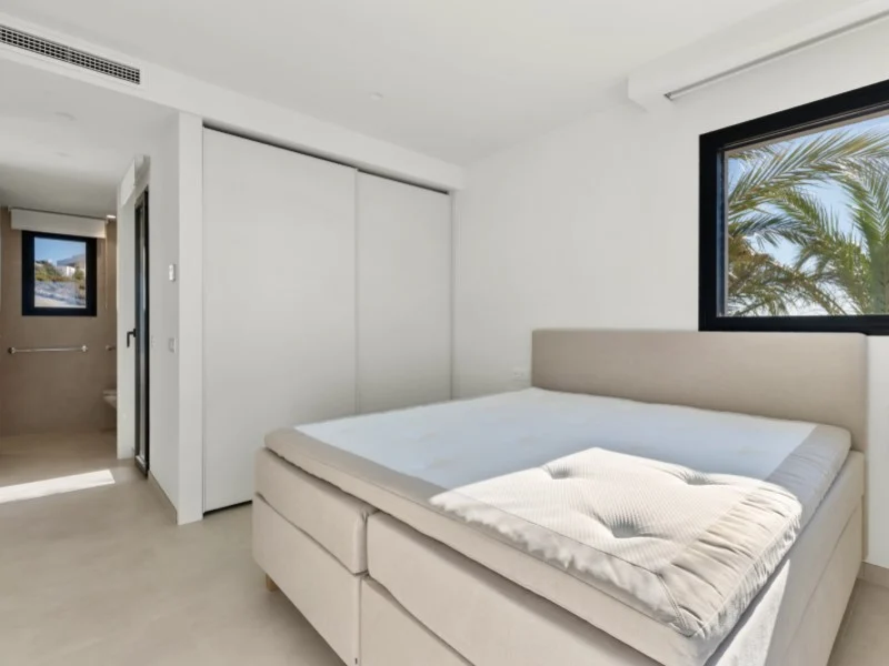 Villa in Cumbre del Sol – photo 26