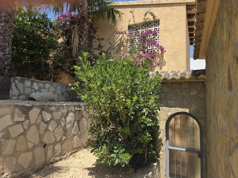 Villa in Cumbre del Sol – photo 39