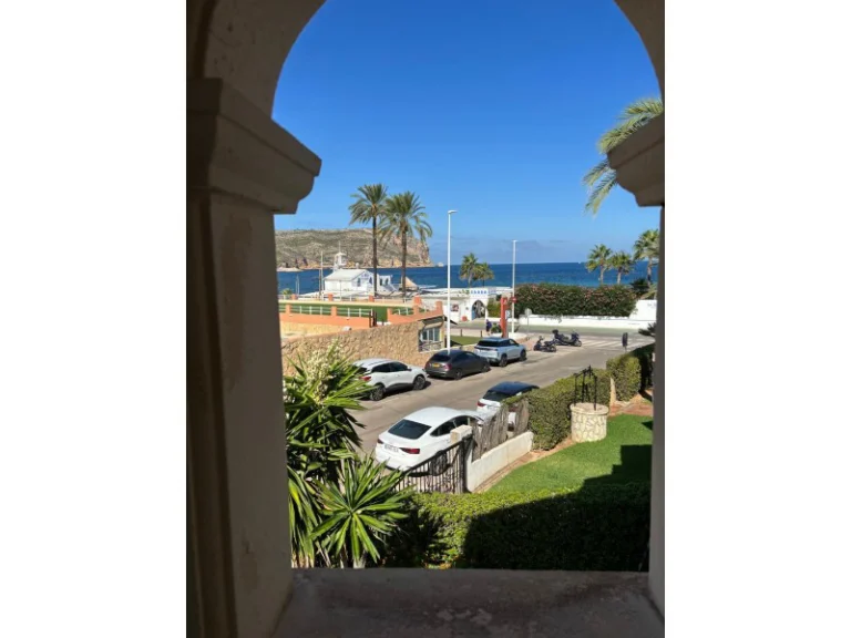 Townhouse in Montañar – photo 1